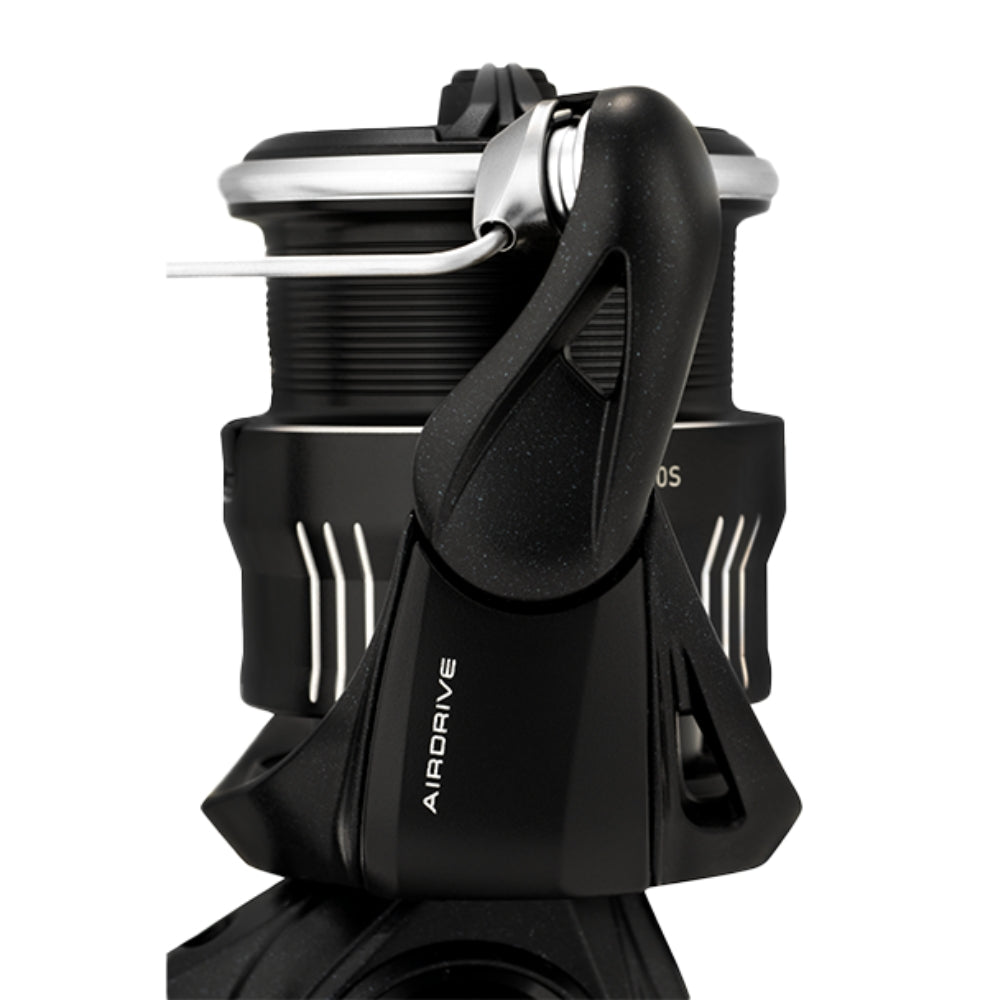 DAIWA 24 TD BLACK FISHING REEL